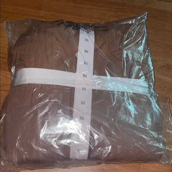 Victoria's Secret Brown Pajama Set - Picture 2 of 2